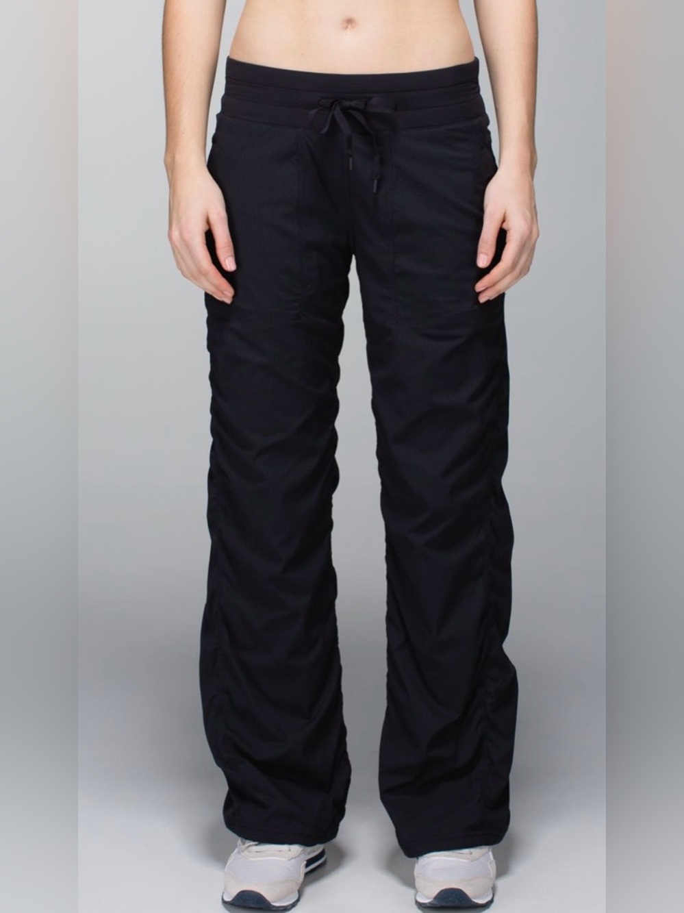 lululemon athletica Women’s Dance Studio Pants.. Black Drawstring SZ 8